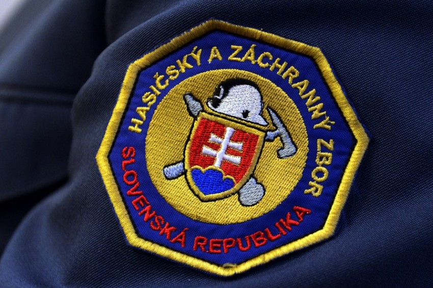 Myjavskí hasiči zasahovali pri dopravnej nehode v Bukovci