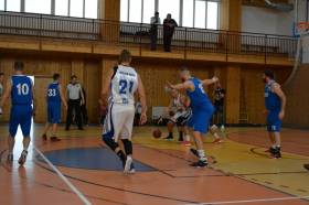 Basketbalisti z Holíča začali novú sezónu domácim víťazstvom proti ťažkému súperovi