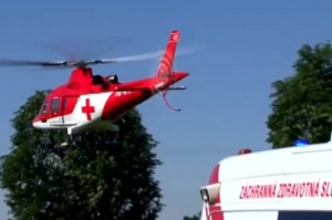 Ťažké zranenia ženy a dvoch detí pri nehode v obci Gbely smerom na Holíč, zasahoval aj vrtuľník