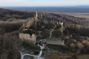 Cerová, zrúcaniny hradu Korlátka
