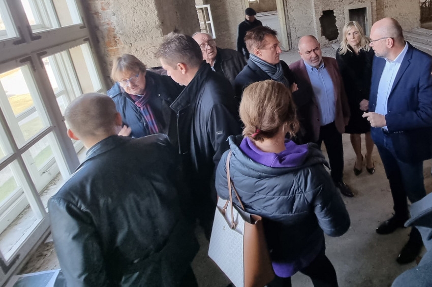 Ministri navštívili kvôli logistickému centru Holíč